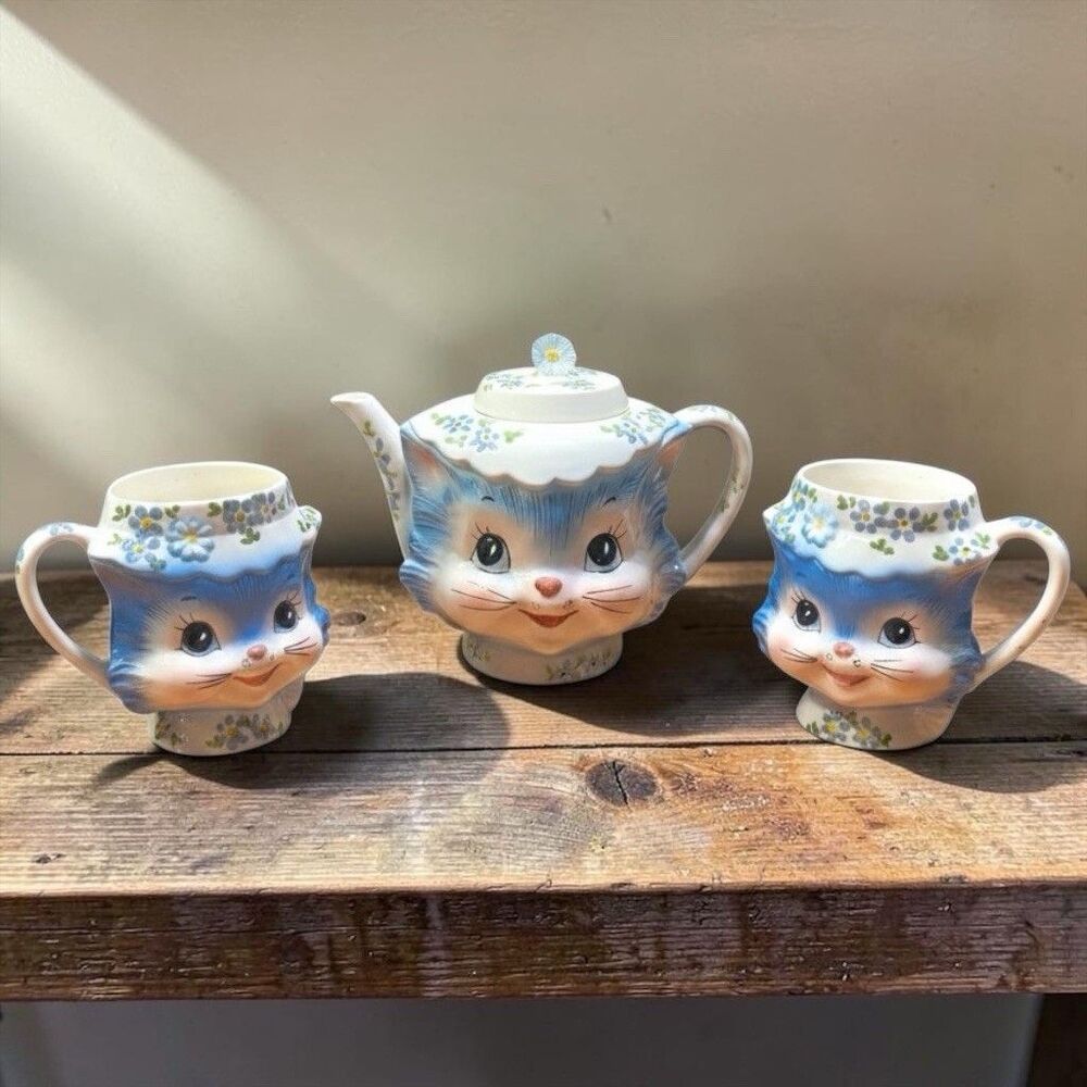 Vintage 1950s Lefton Miss Priss Blue Kitty Cat Kitsch Teapot Japan Made & 2 Cups